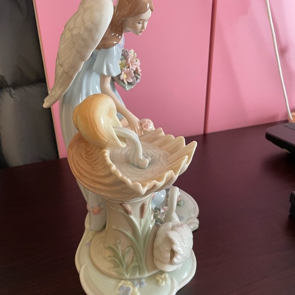 O’well Large vintage porcelain swan angel fountain figurine - Picture 6 of 10